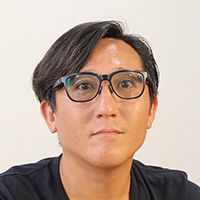 達城 利元 氏